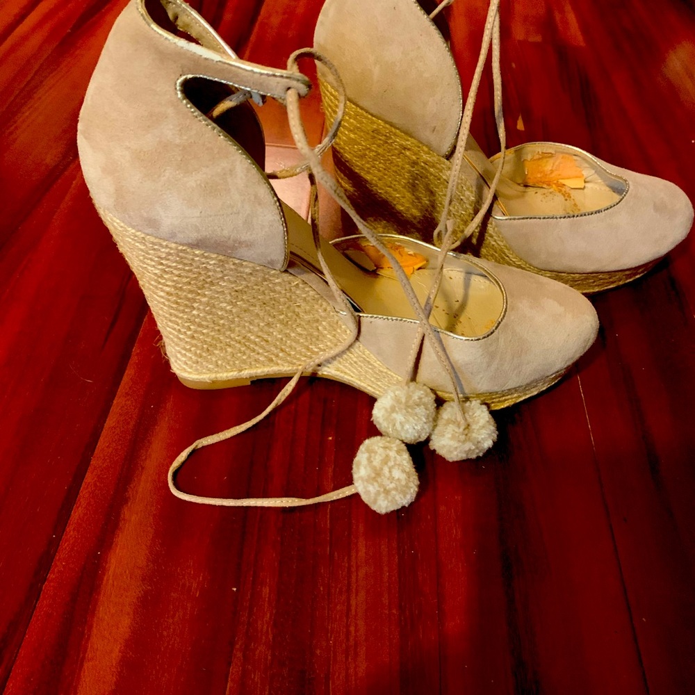 Heeled espadrilles suede with pom-pom ties !!! ADORABLE